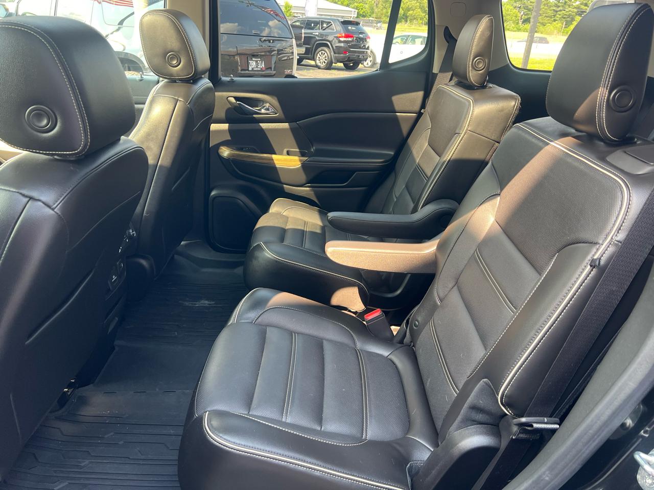 GMC Acadia AWD 4dr Denali 2019