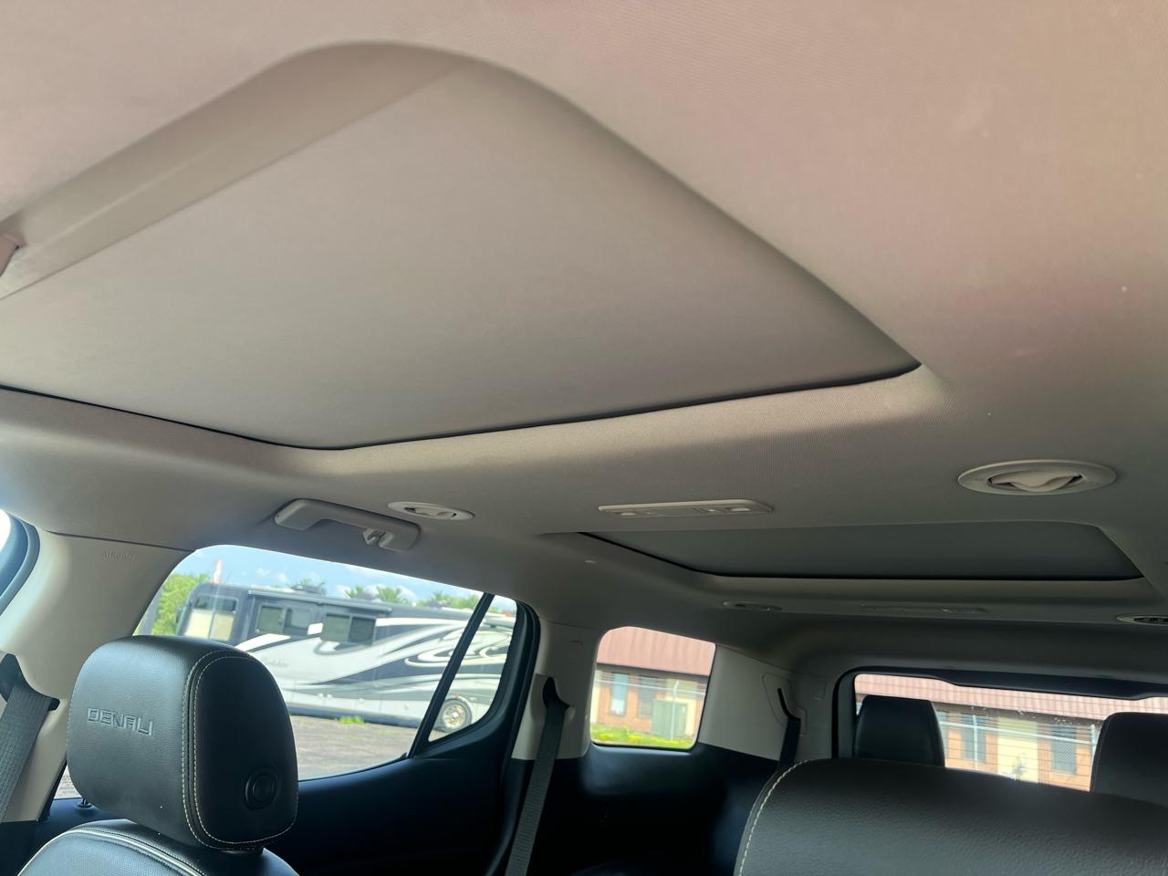 GMC Acadia AWD 4dr Denali 2019