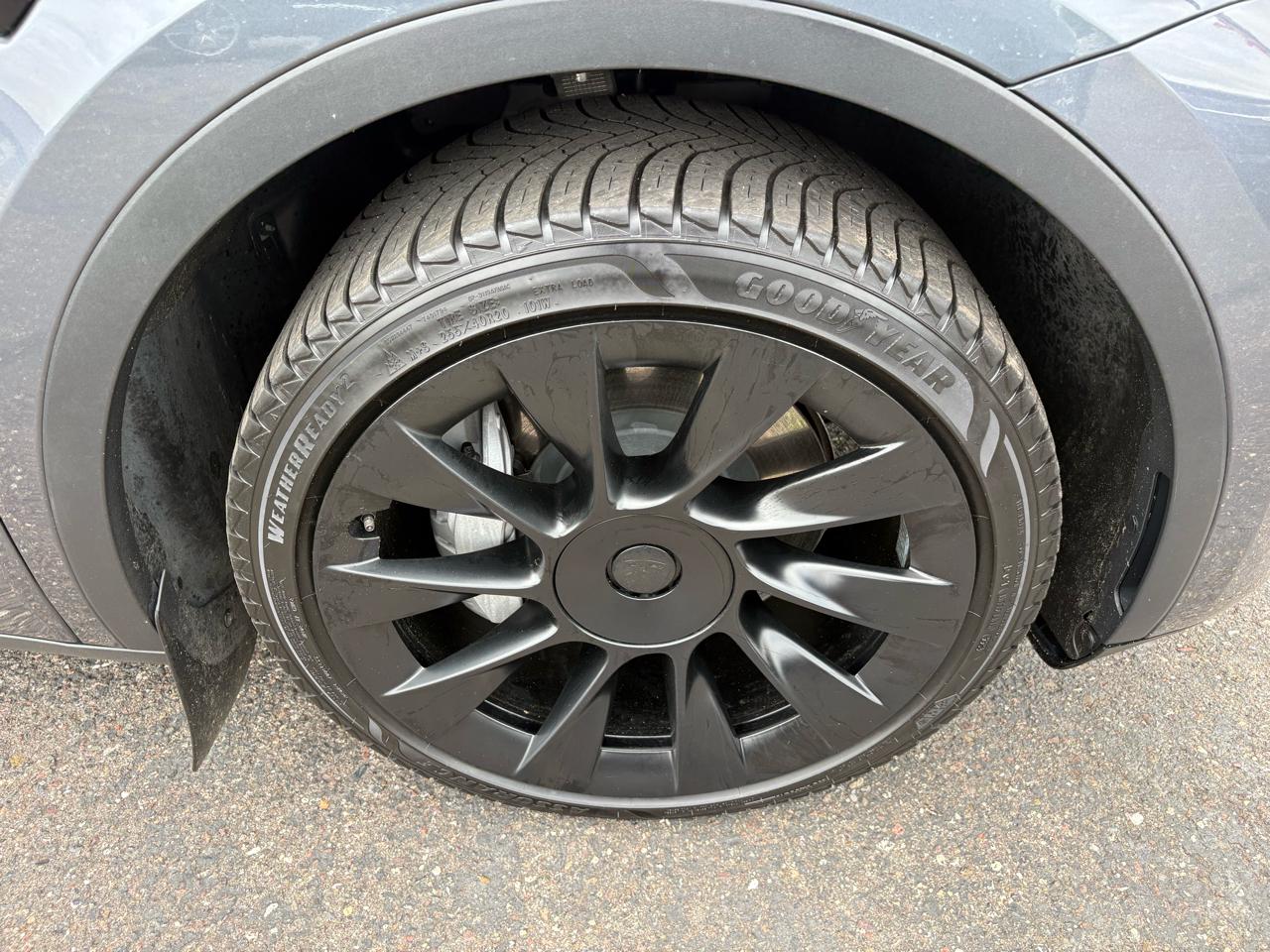 Tesla Model Y Long Range AWD 2023
