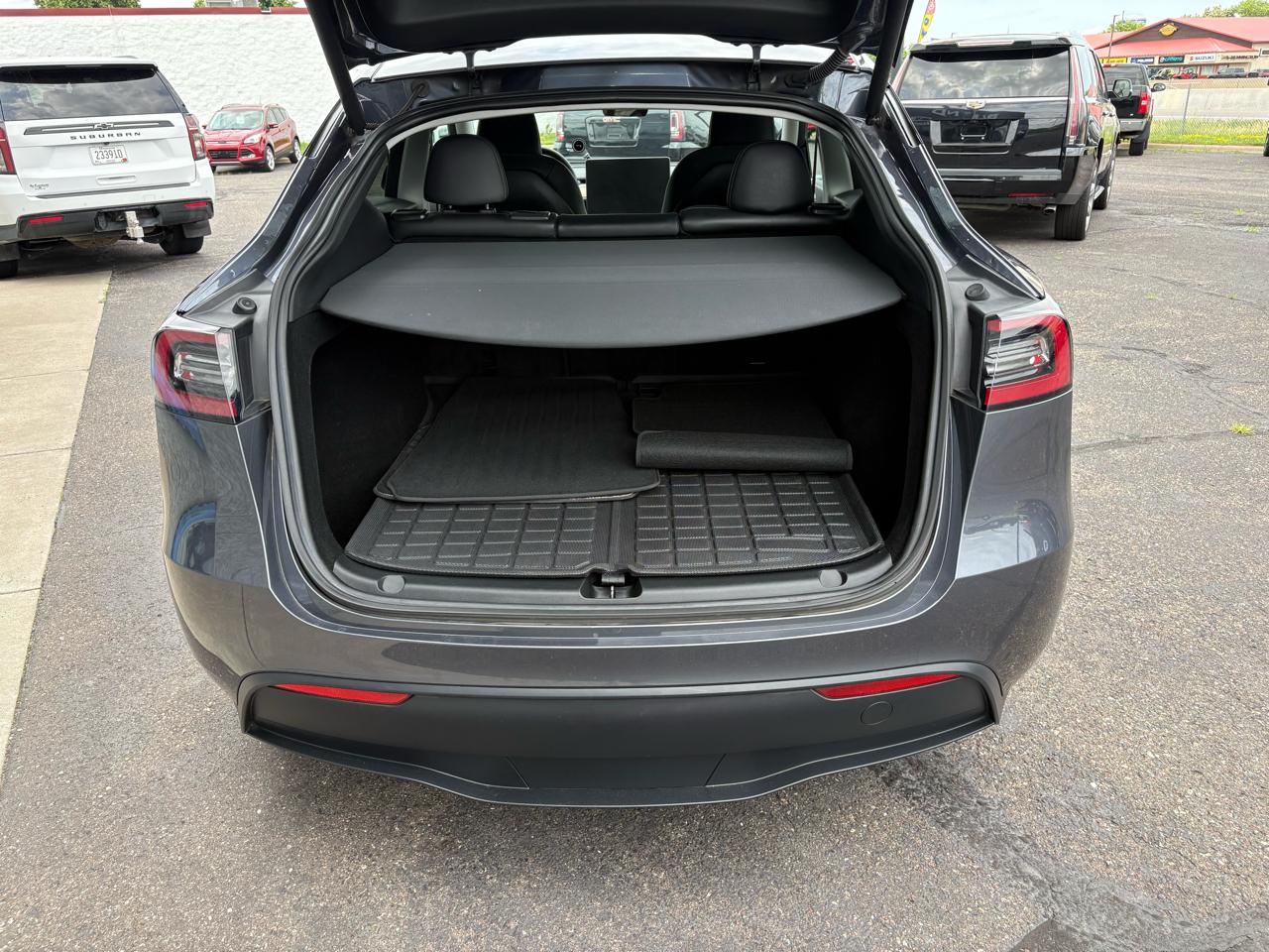 Tesla Model Y Long Range AWD 2023