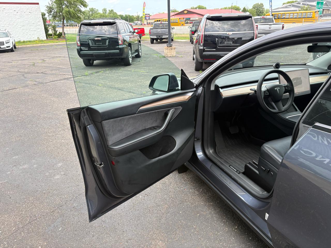 Tesla Model Y Long Range AWD 2023