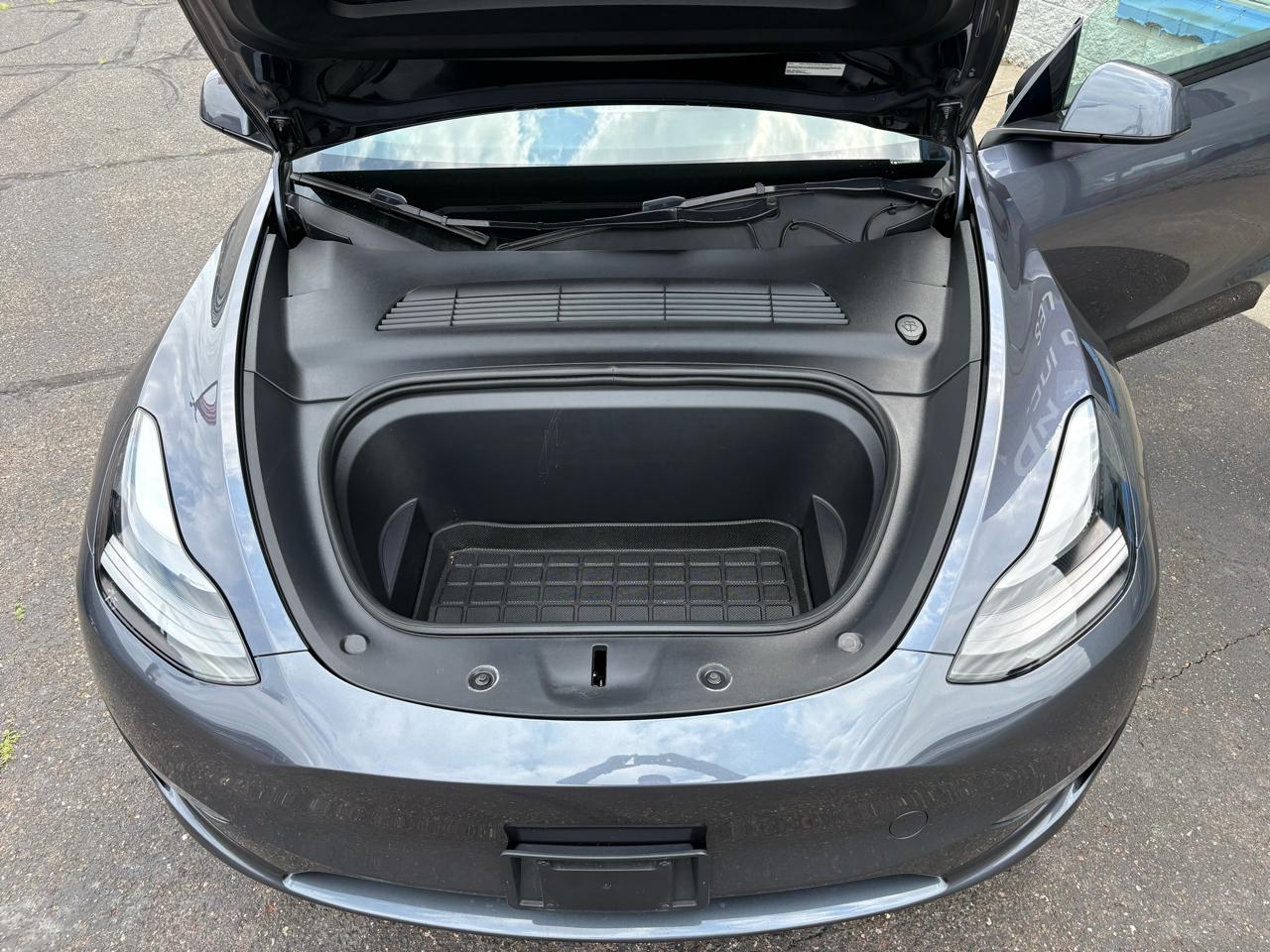 Tesla Model Y Long Range AWD 2023