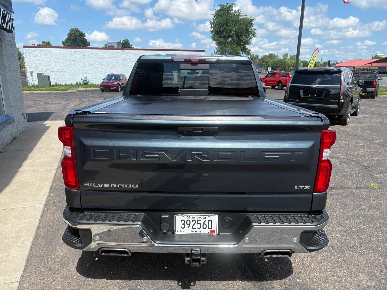 Chevrolet Silverado 1500 4WD Crew Cab 147" LTZ 2021