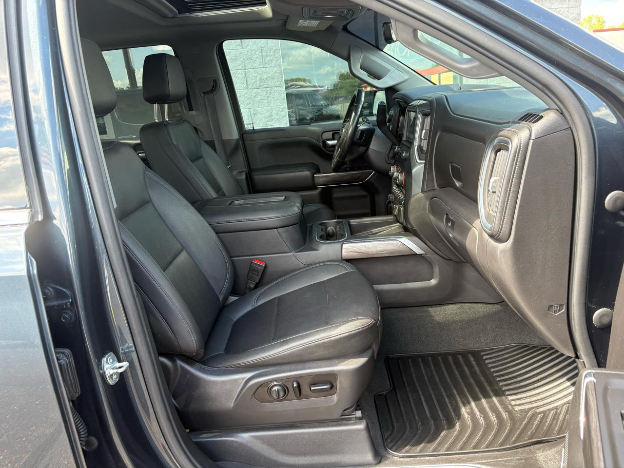 Chevrolet Silverado 1500 4WD Crew Cab 147" LTZ 2021