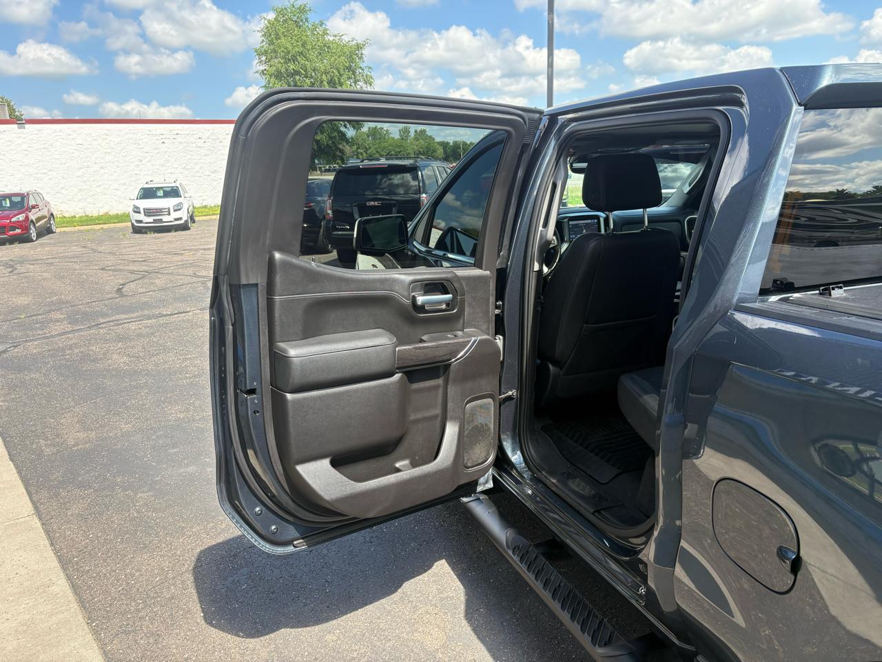 Chevrolet Silverado 1500 4WD Crew Cab 147" LTZ 2021