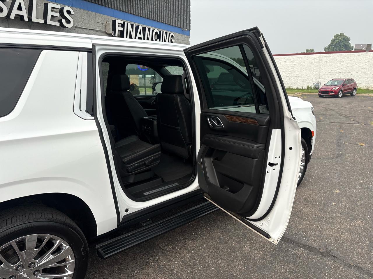 Chevrolet Suburban 4WD 4dr High Country 2021