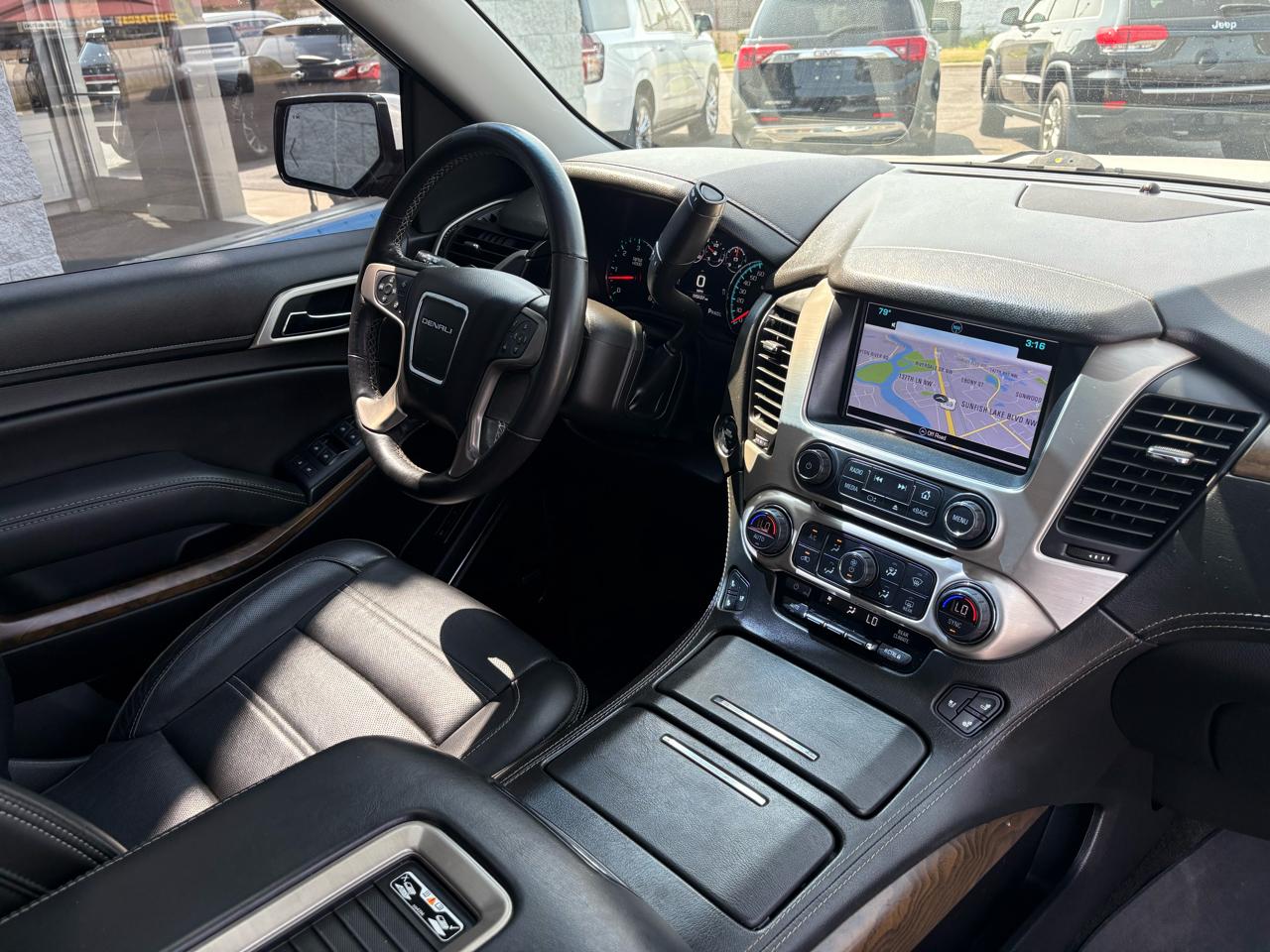 GMC Yukon 4WD 4dr Denali 2018