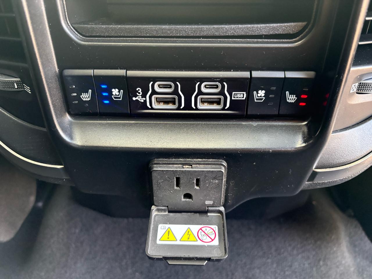 RAM 1500 Limited 4x4 Crew Cab 5'7" Box 2019