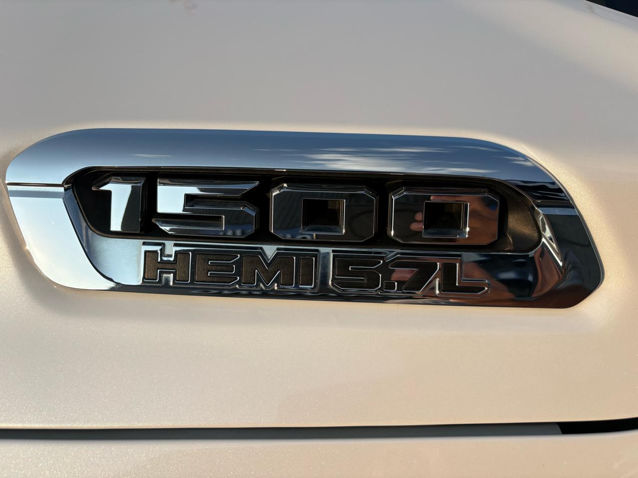 RAM 1500 Limited 4x4 Crew Cab 5'7" Box 2019