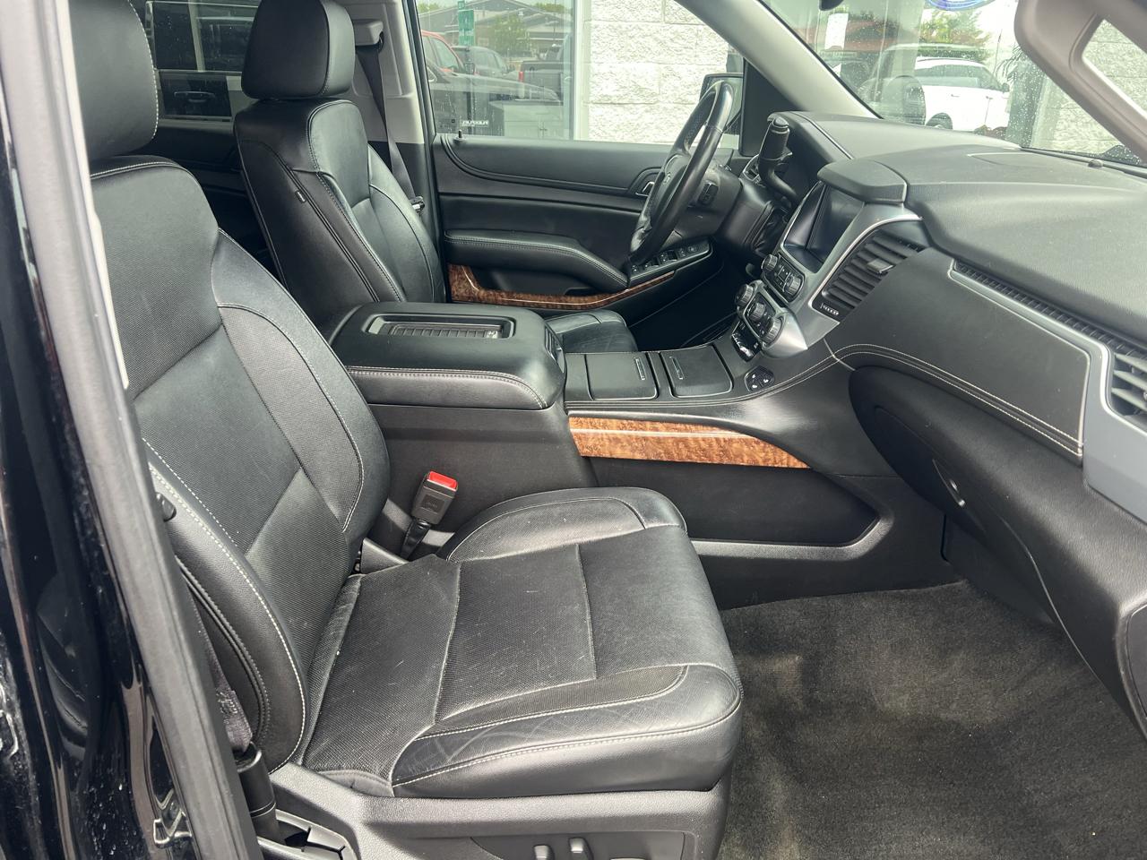 Chevrolet Suburban 4WD 4dr 1500 Premier 2017