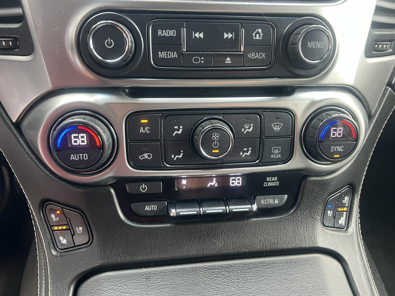 Chevrolet Suburban 4WD 4dr 1500 Premier 2017
