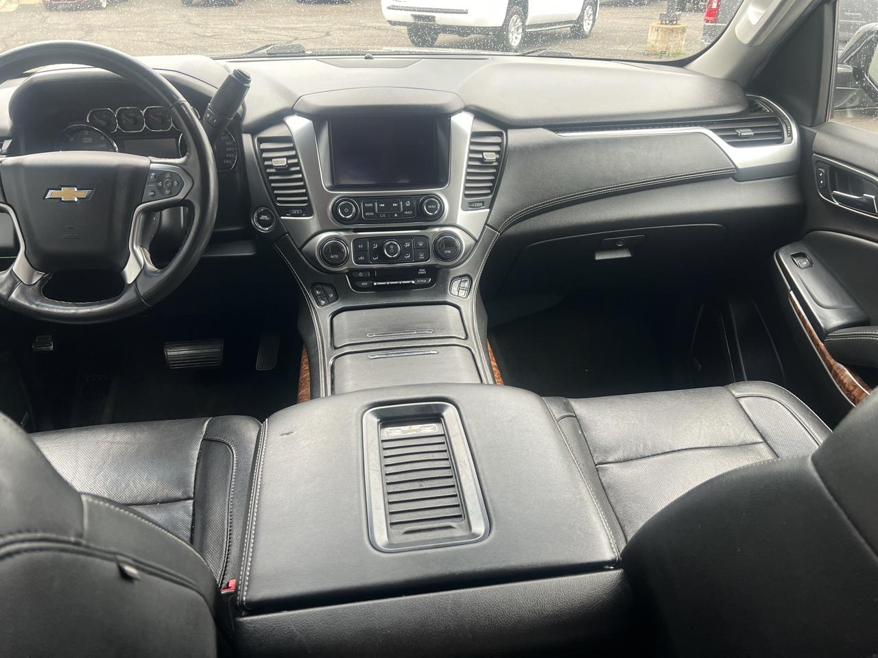 Chevrolet Suburban 4WD 4dr 1500 Premier 2017