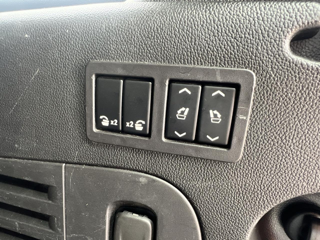 GMC Yukon XL 4WD 4dr SLT 2020