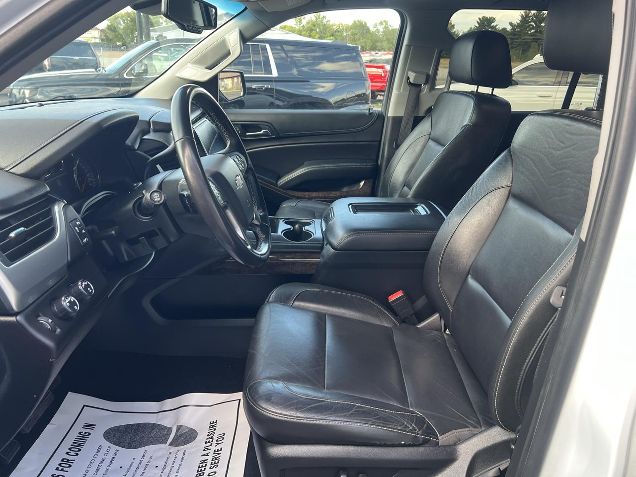 Chevrolet Suburban 4WD 4dr 1500 LT 2018