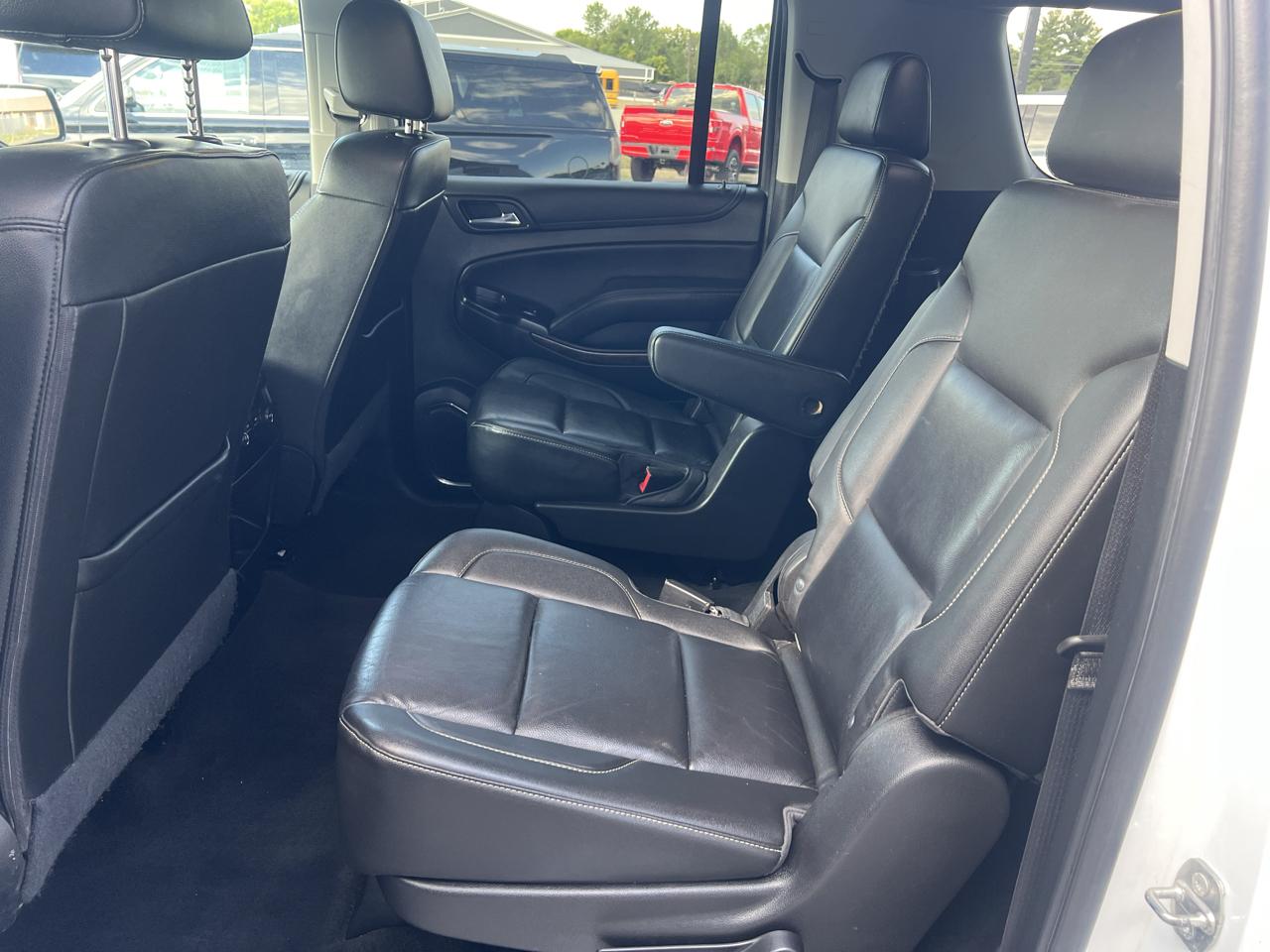 Chevrolet Suburban 4WD 4dr 1500 LT 2018