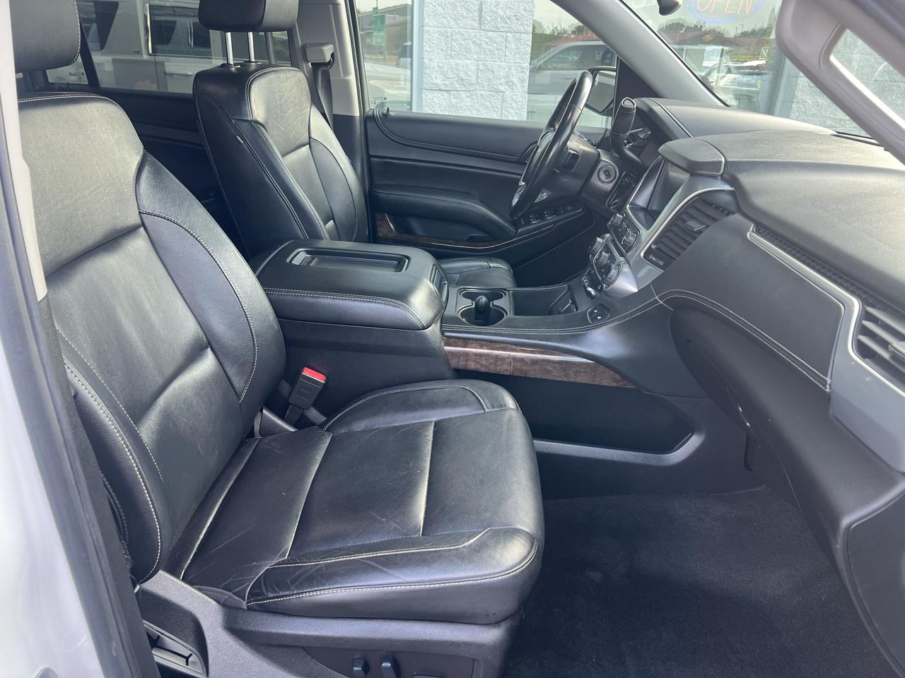Chevrolet Suburban 4WD 4dr 1500 LT 2018