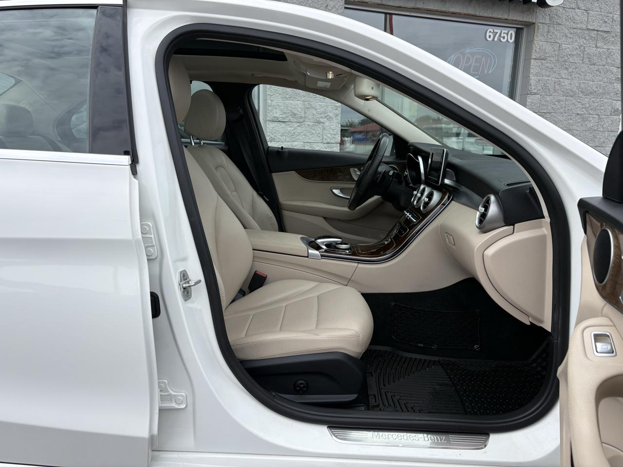 Mercedes-Benz C-Class 4dr Sdn C 300 4MATIC 2016