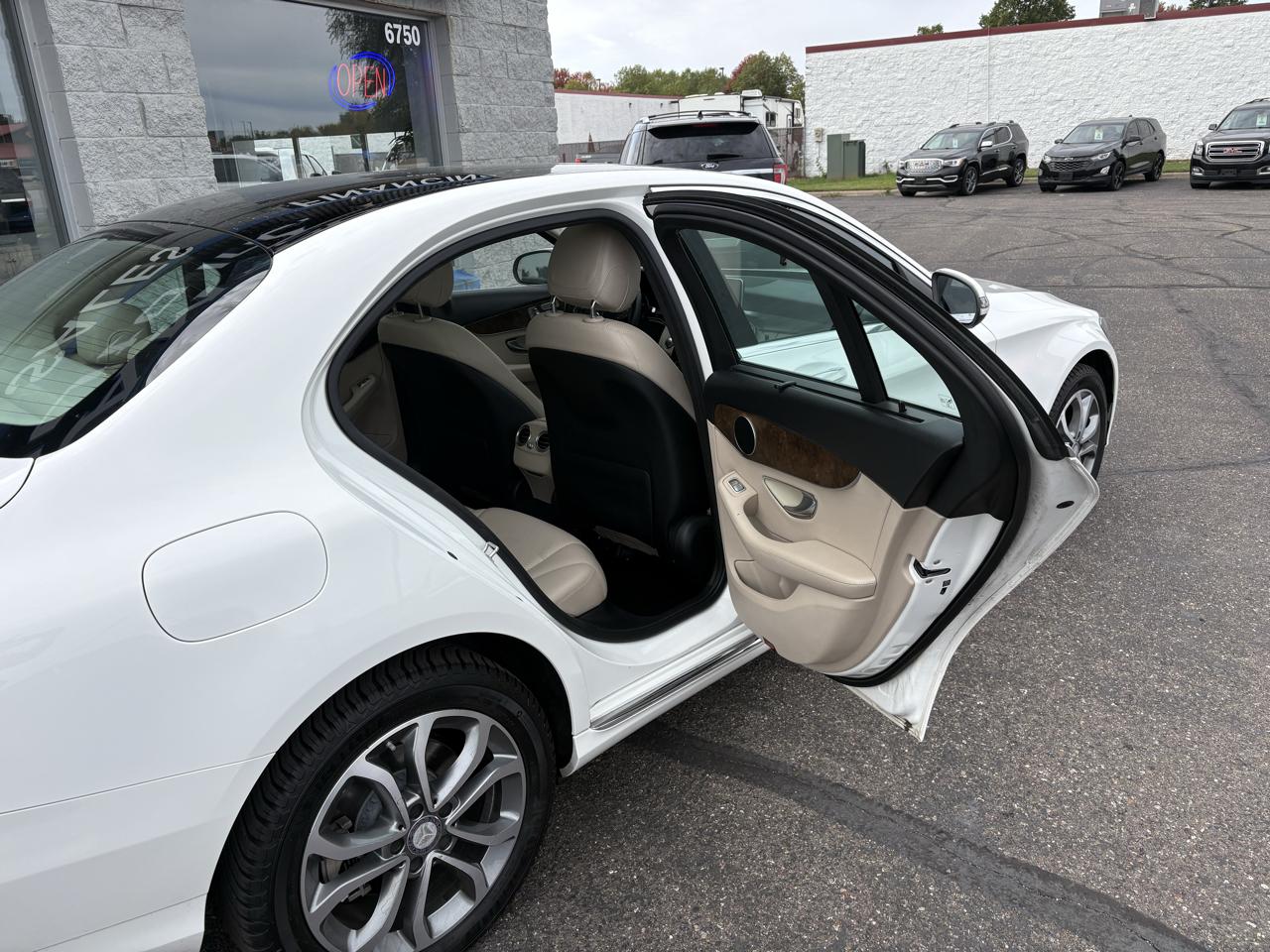 Mercedes-Benz C-Class 4dr Sdn C 300 4MATIC 2016