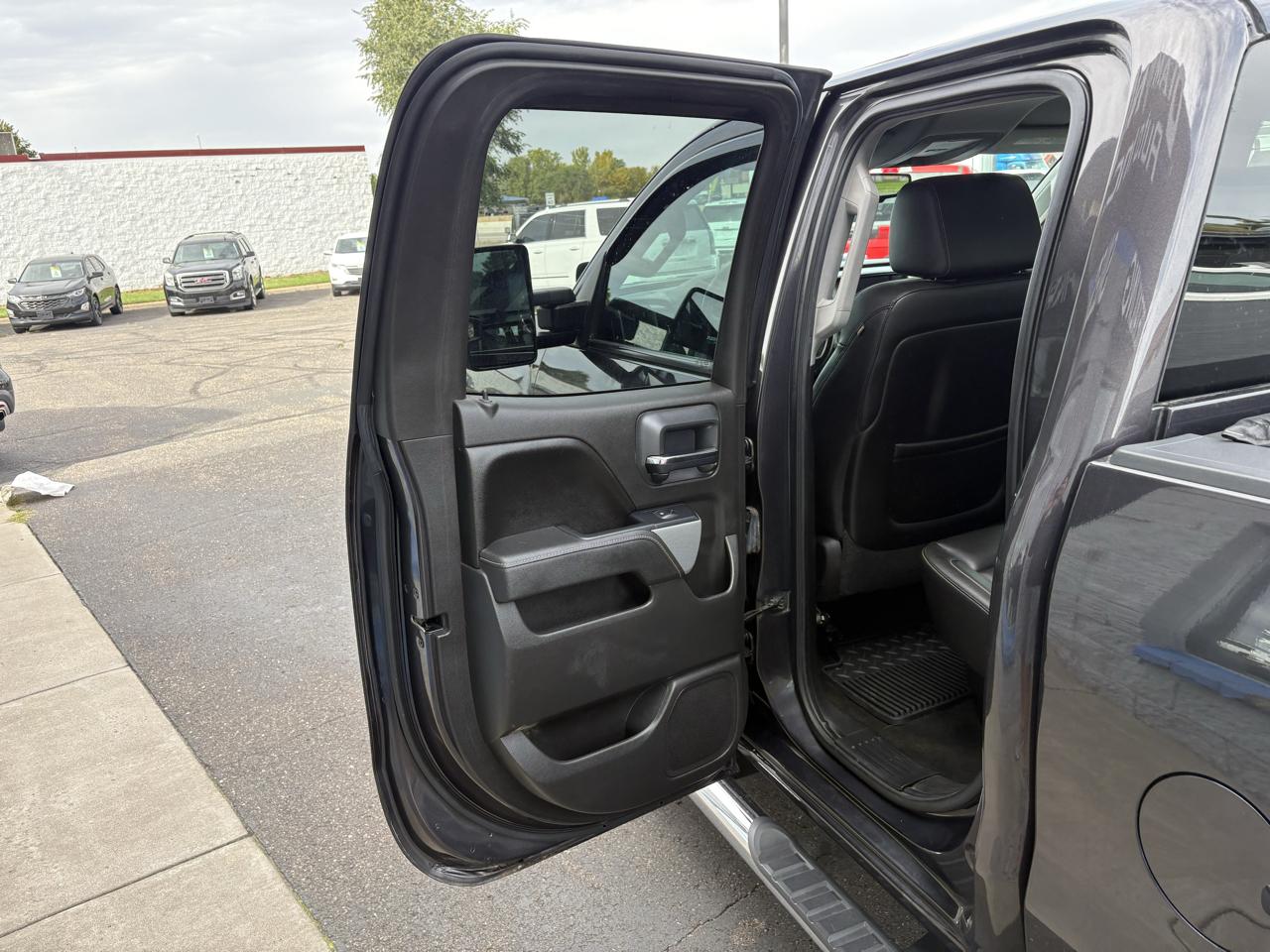 Chevrolet Silverado 2500HD Built After Aug 14  2015