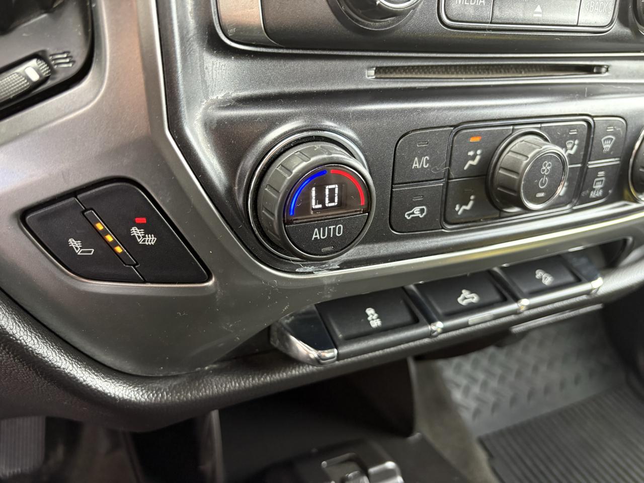 Chevrolet Silverado 2500HD Built After Aug 14  2015