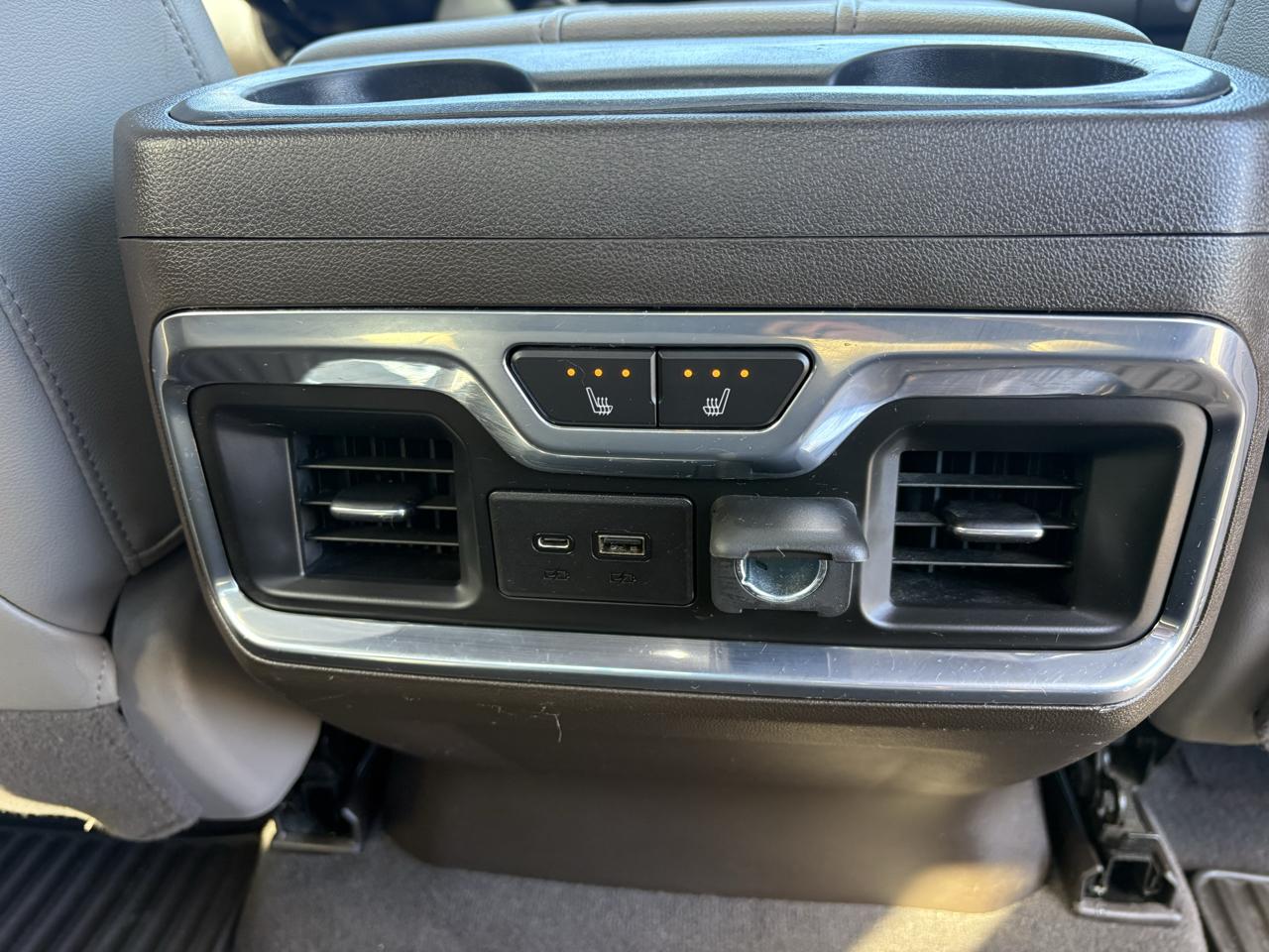 Chevrolet Silverado 1500 4WD Crew Cab 147" LTZ 2020