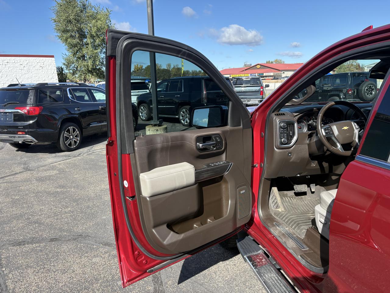 Chevrolet Silverado 1500 4WD Crew Cab 147" LTZ 2020