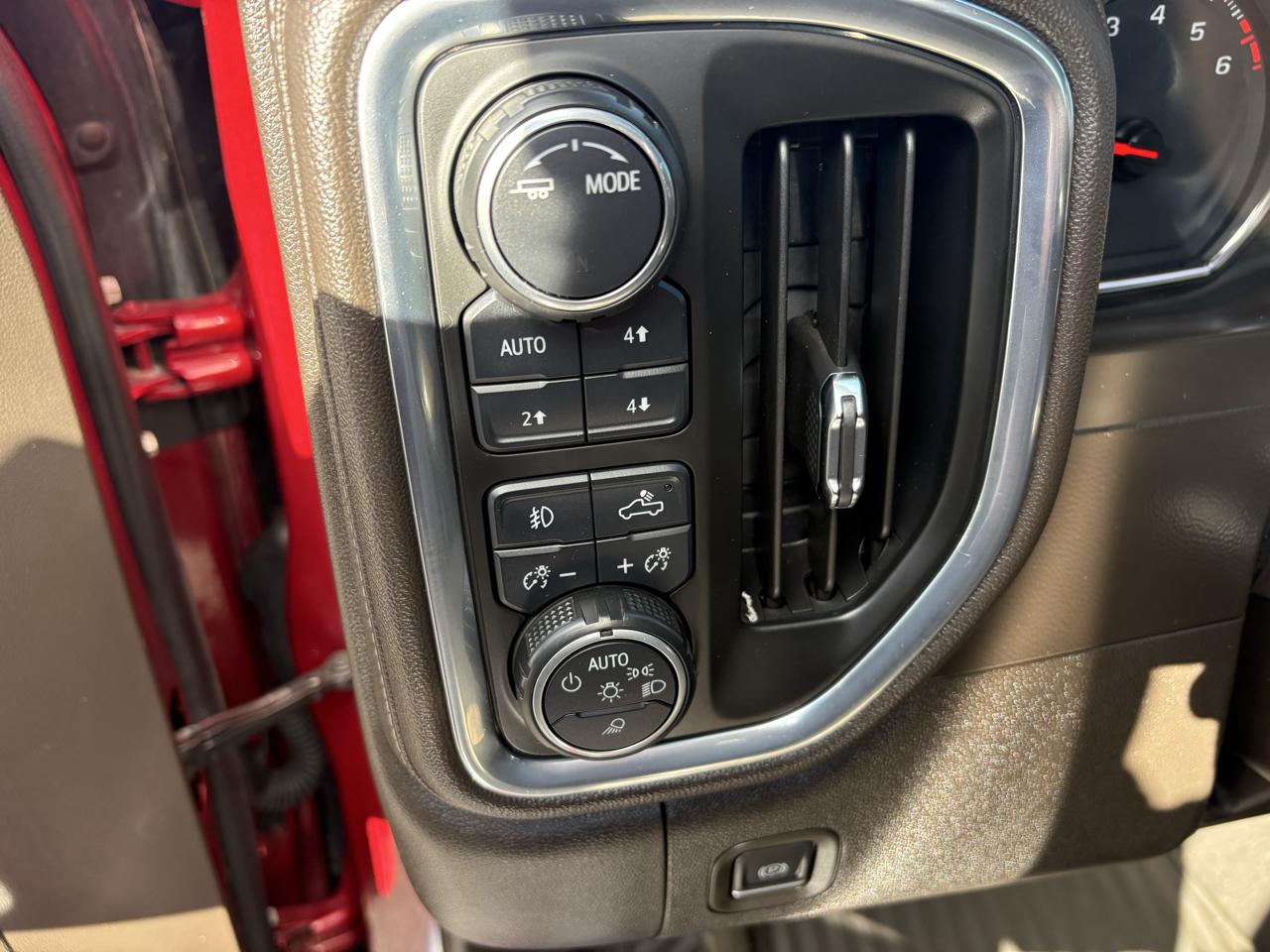 Chevrolet Silverado 1500 4WD Crew Cab 147" LTZ 2020