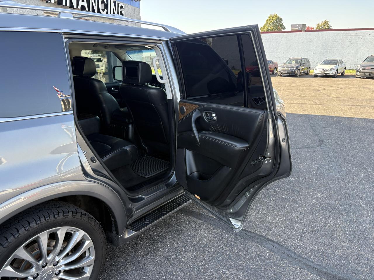 Infiniti QX80 4WD 4dr 2016