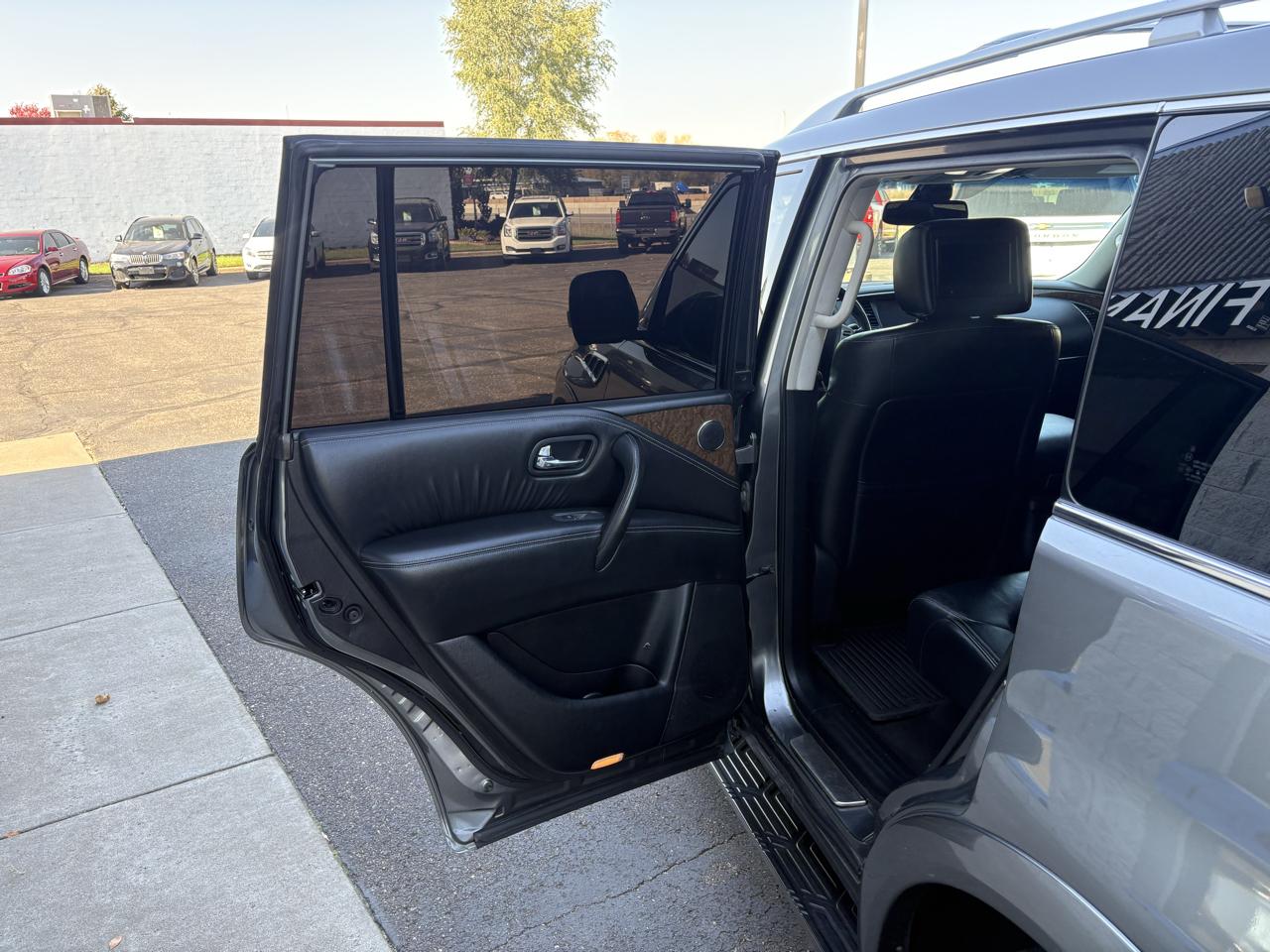 Infiniti QX80 4WD 4dr 2016