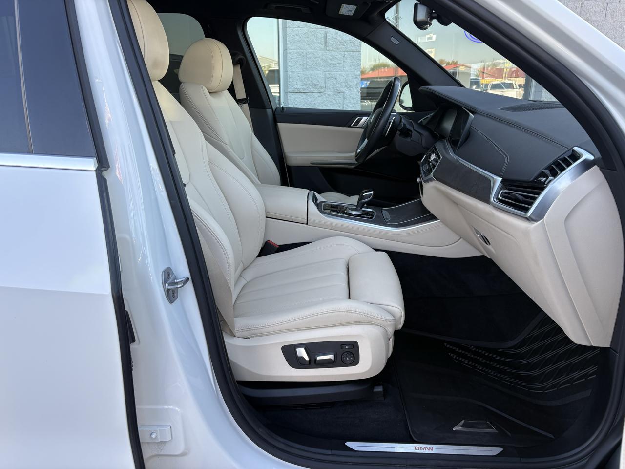BMW X5 xDrive40i Sports Activity Vehicle 2020