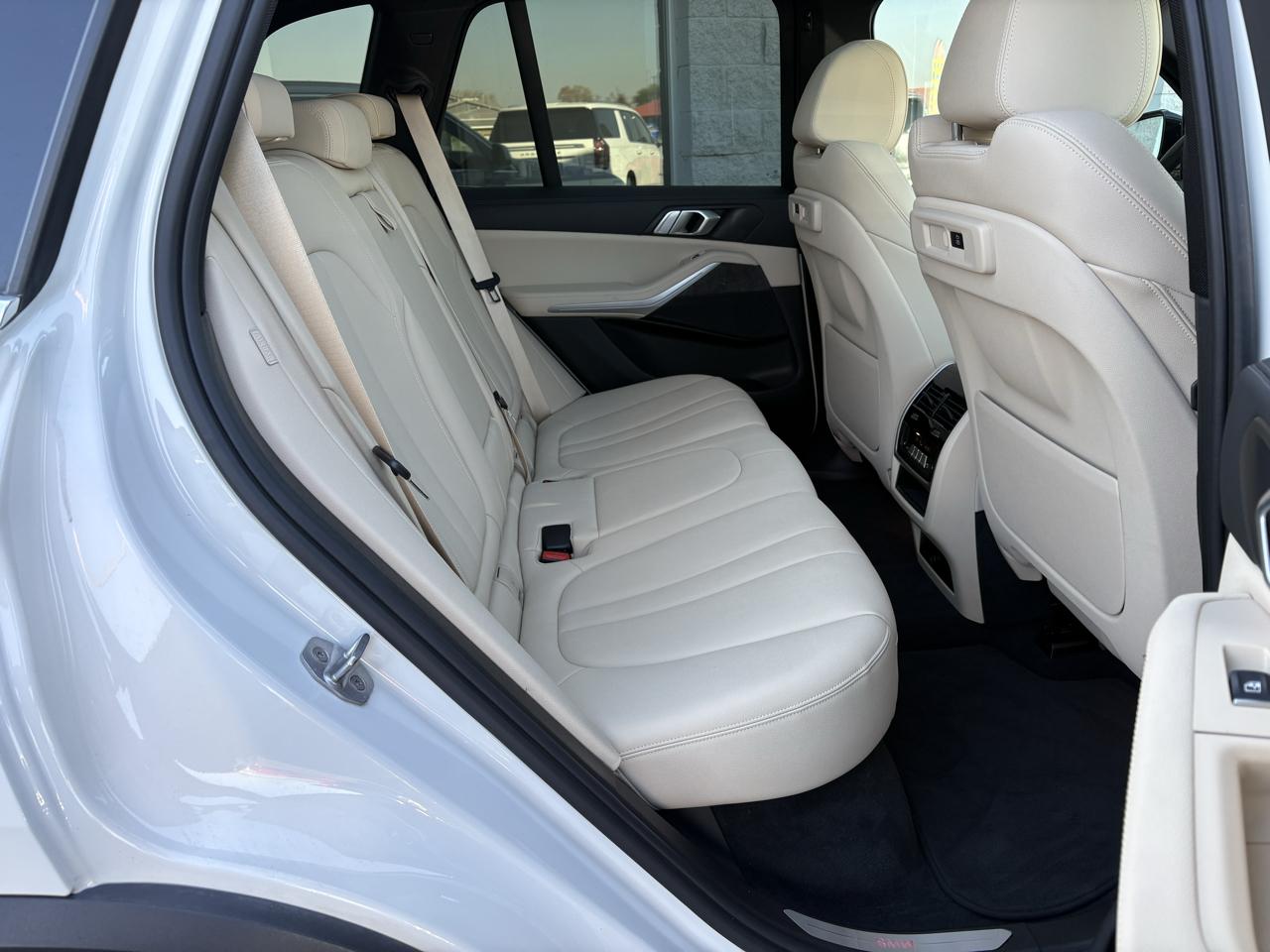 BMW X5 xDrive40i Sports Activity Vehicle 2020