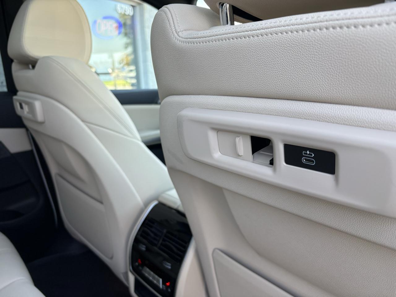 BMW X5 xDrive40i Sports Activity Vehicle 2020