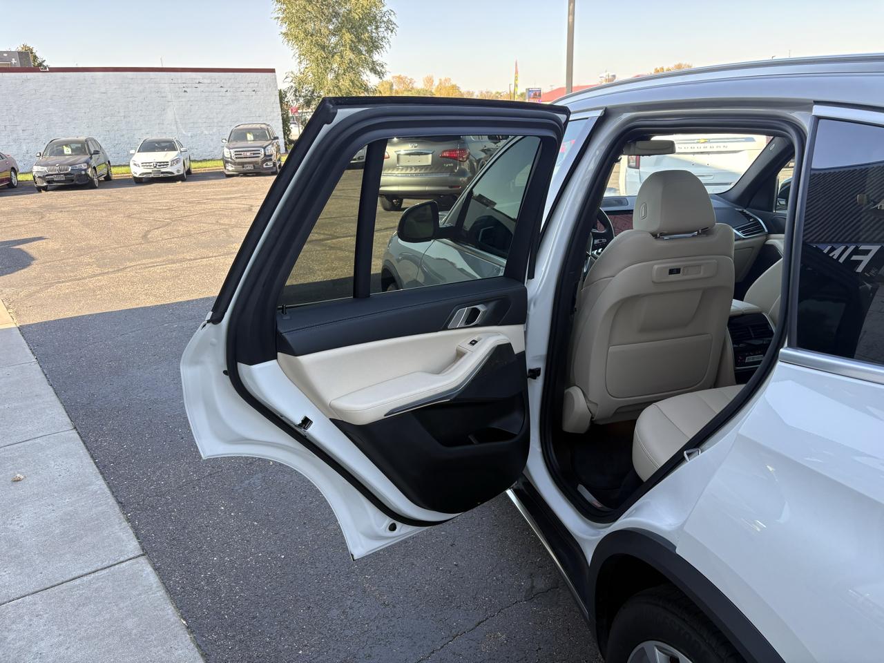 BMW X5 xDrive40i Sports Activity Vehicle 2020