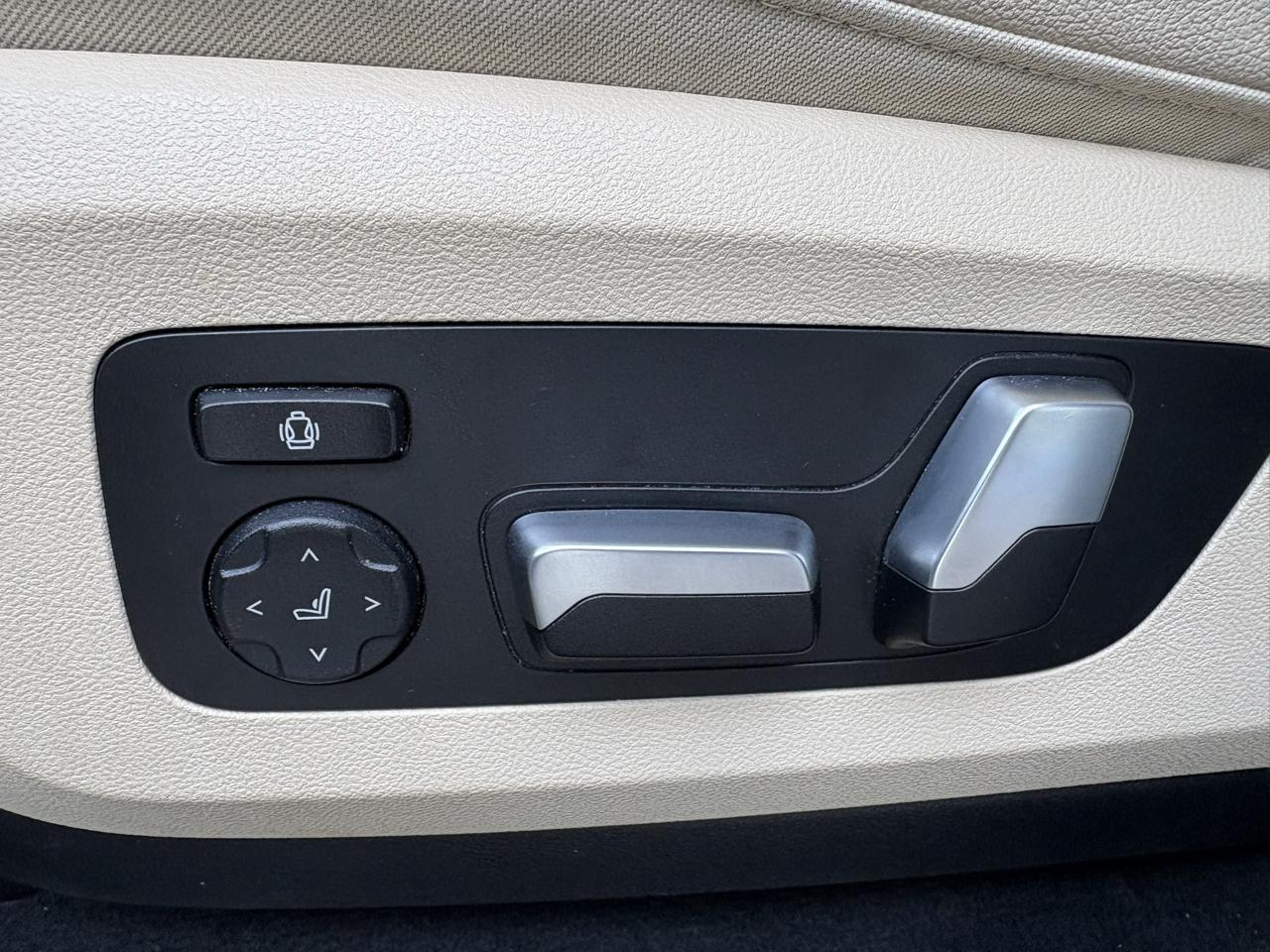 BMW X5 xDrive40i Sports Activity Vehicle 2020