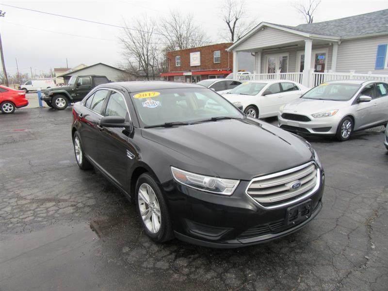 Ford Taurus  2017