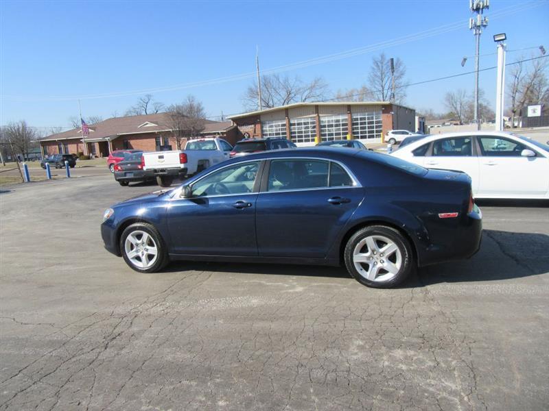 Chevrolet Malibu  2012