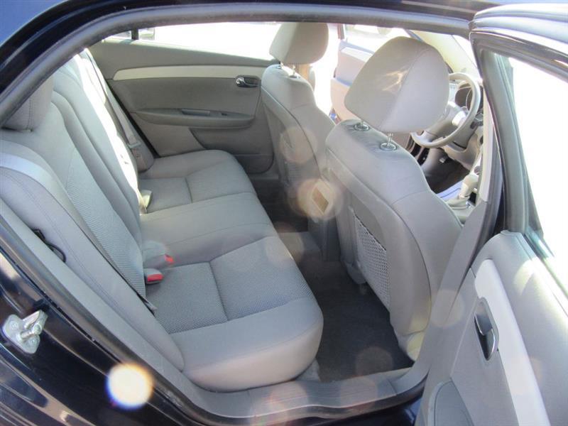 Chevrolet Malibu  2012