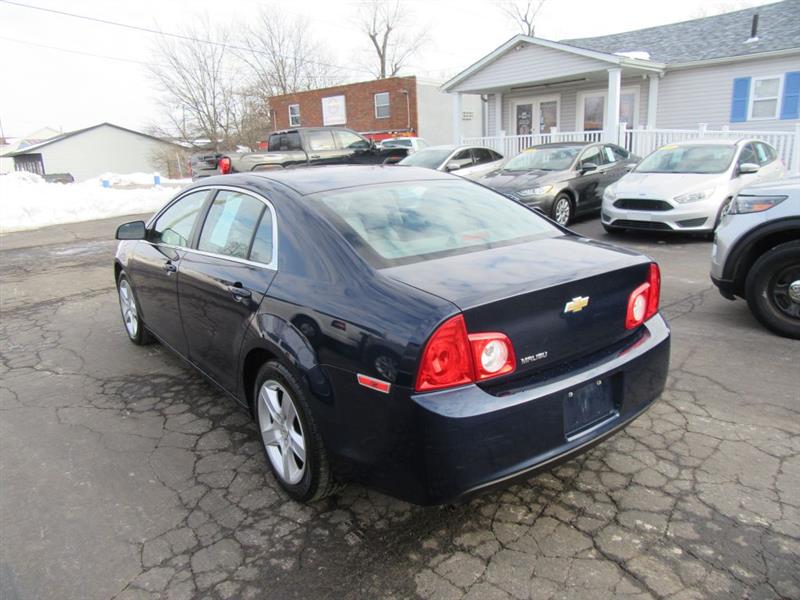 Chevrolet Malibu  2012