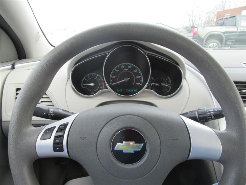 Chevrolet Malibu  2012