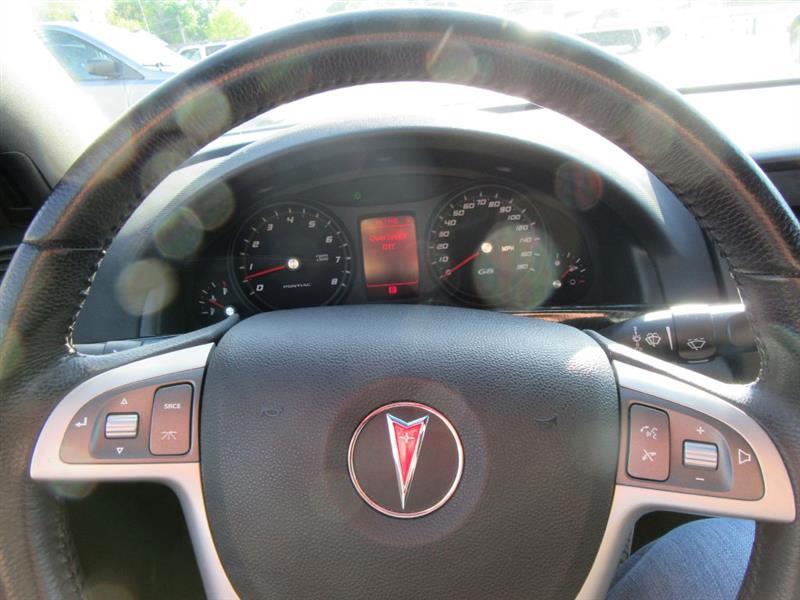 Pontiac G8  2009