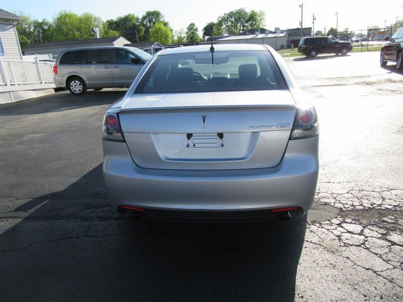 Pontiac G8  2009