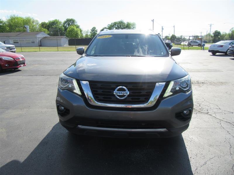 Nissan Pathfinder  2017