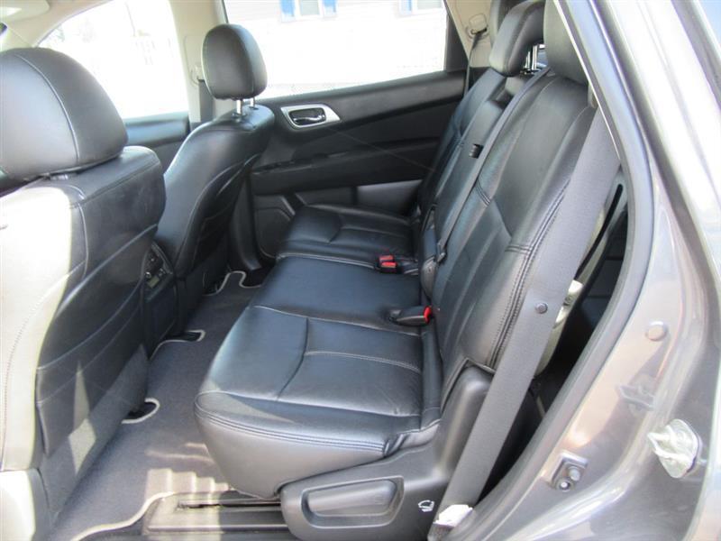 Nissan Pathfinder  2017