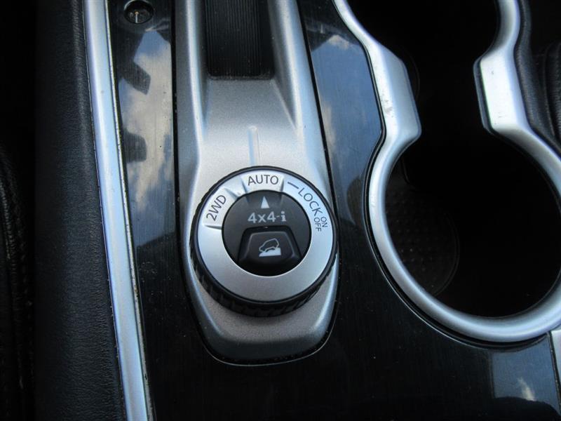 Nissan Pathfinder  2017