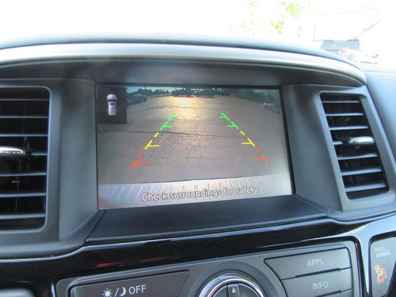 Nissan Pathfinder  2017