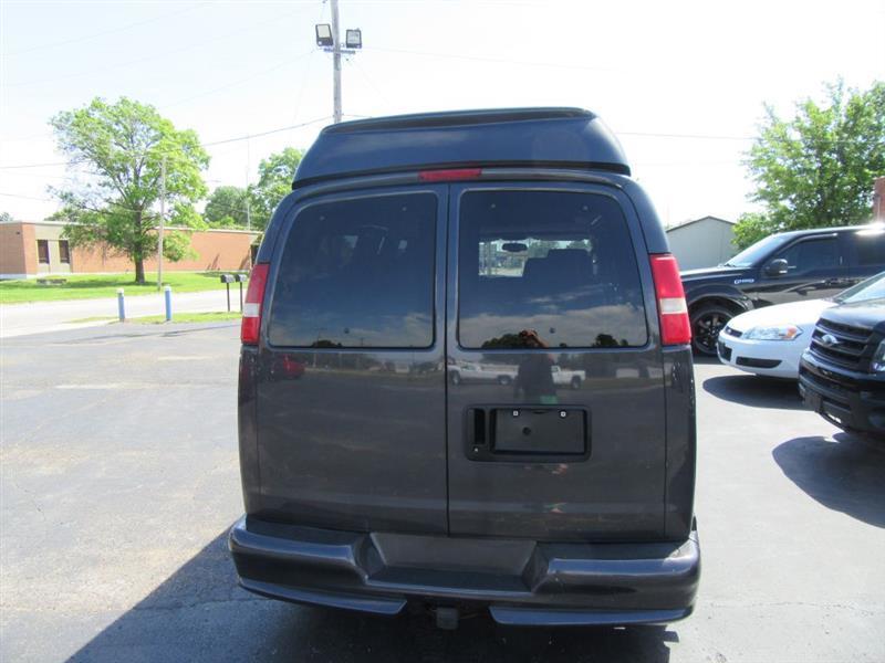 Chevrolet Express  2004