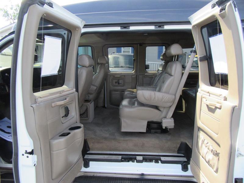 Chevrolet Express  2004