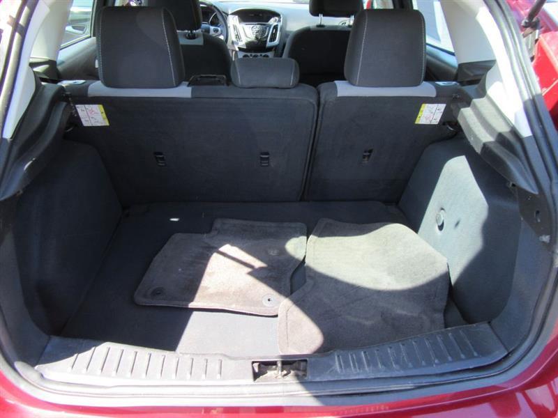 Ford Focus  2014