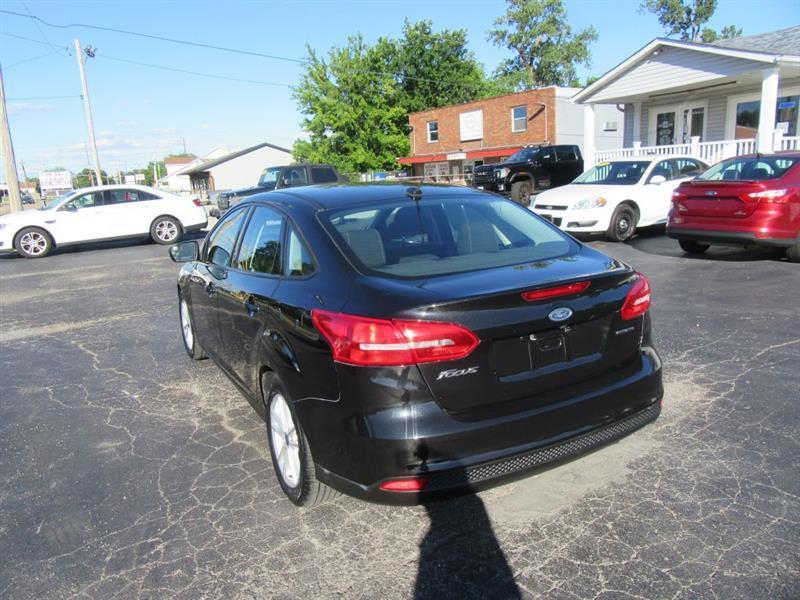 Ford Focus  2015