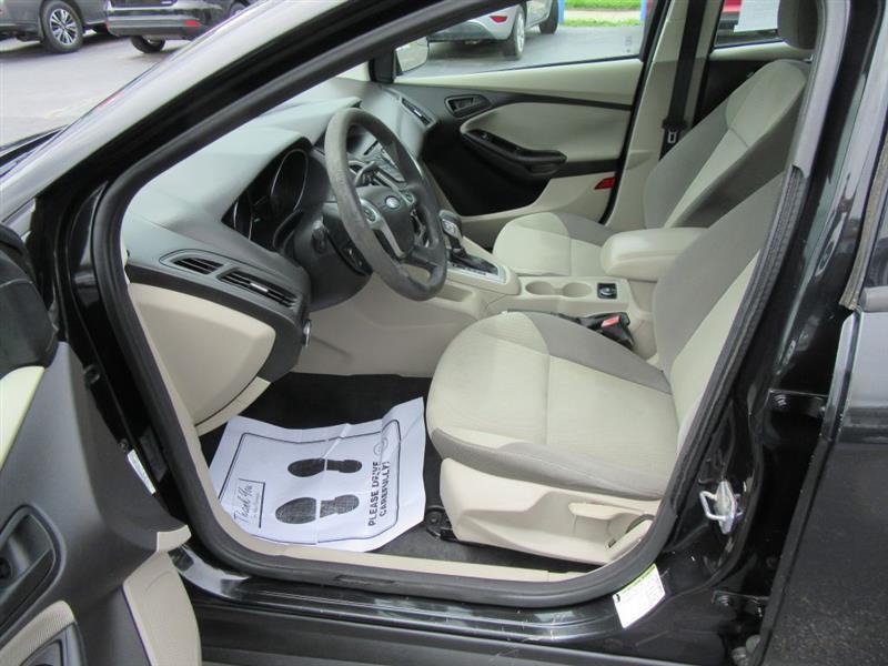 Ford Focus  2012